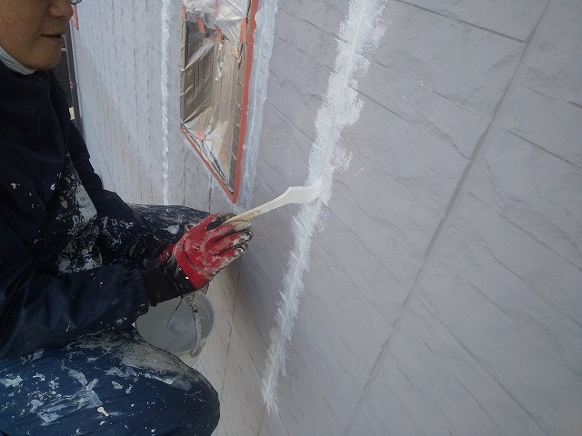 外壁塗装　下塗り